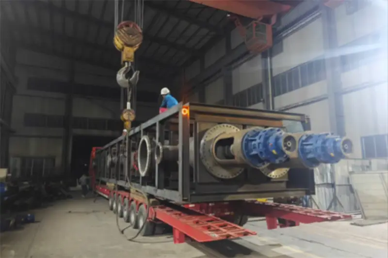 The Cases of Continuous Waste Plastic Pyrolysis Plant(Double level reactor)