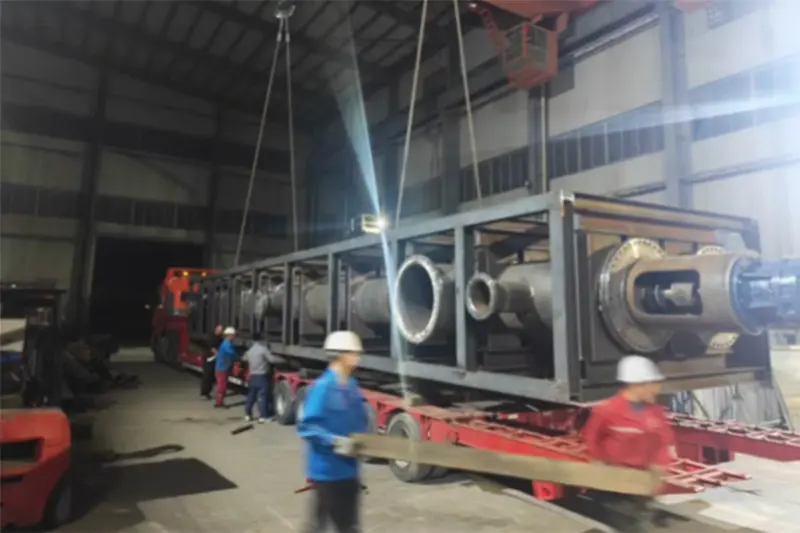 The Cases of Continuous Waste Plastic Pyrolysis Plant(Double level reactor)